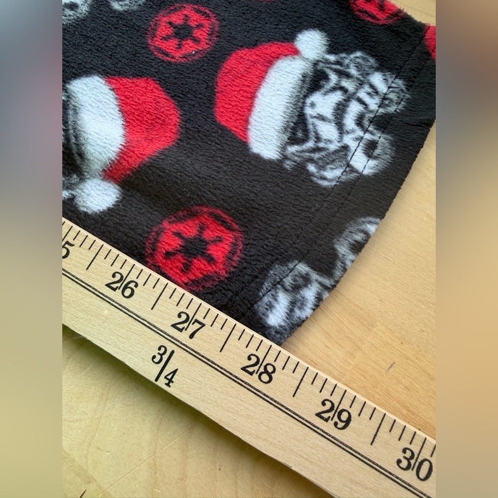 Star Wars Small Men Christmas Stormtrooper Santa Hat Fleece Lounge Pajama Pants - Picture 6 of 6